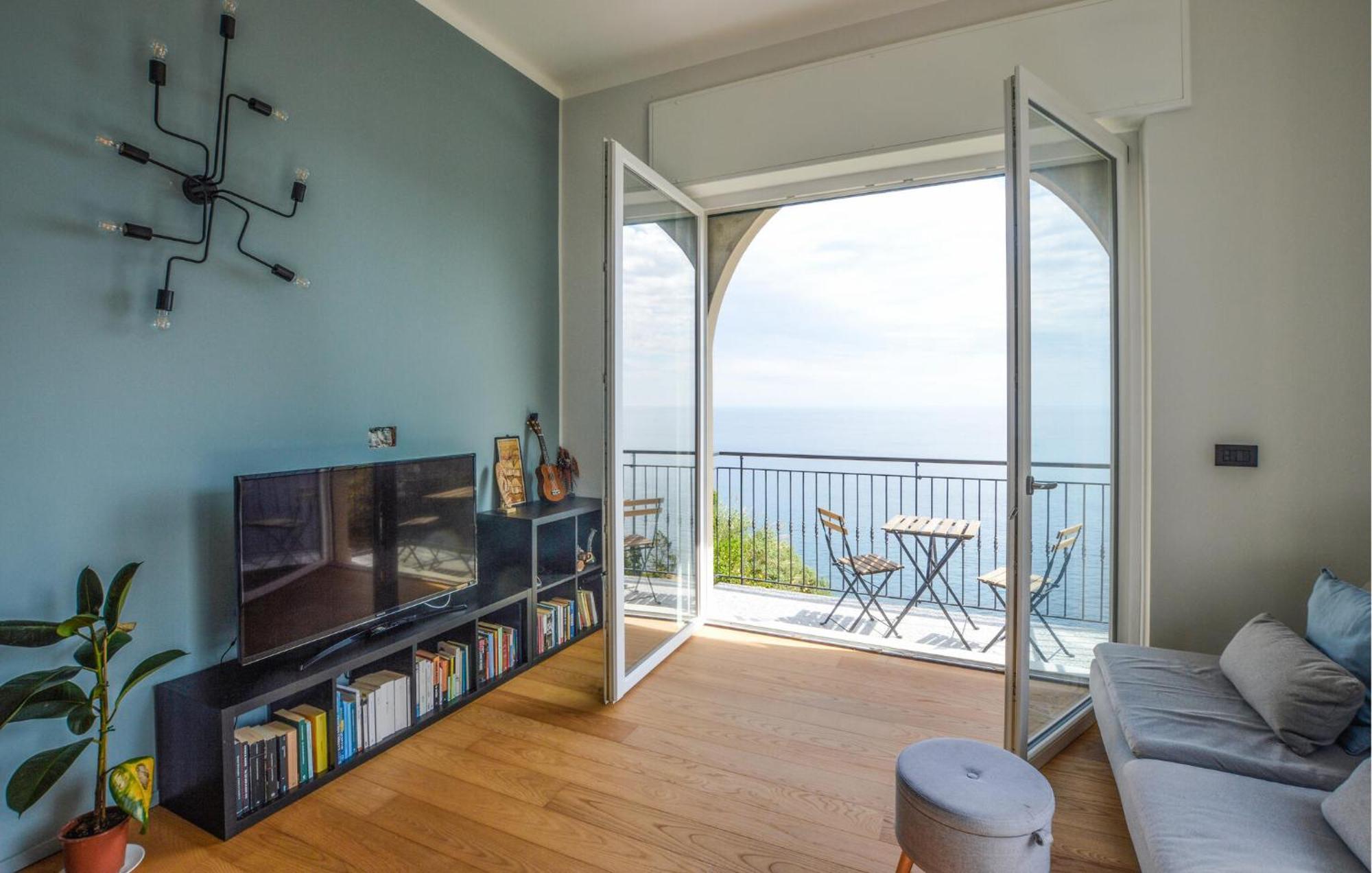Beautiful In With House Sea View Apartment Genoa
